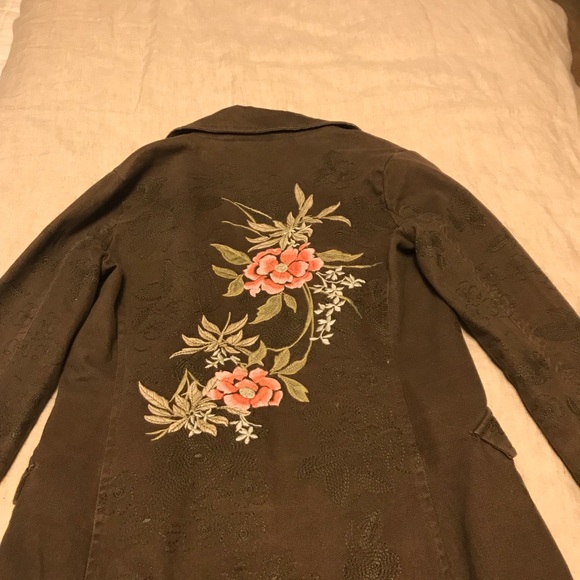 Jacket - Picture 4 of 7